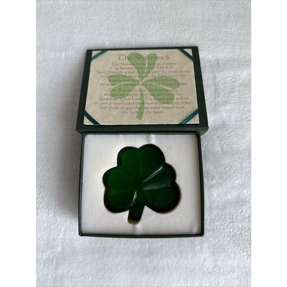Vintage 2002 Roman Inc. An Irish Blessing Green Glass Shamrock Original Box - Picture 2 of 6